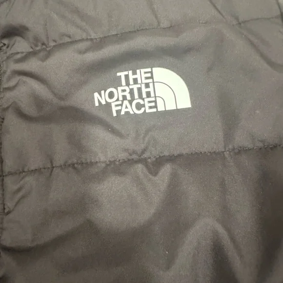 The North Face Kids size 14/16 reversible Mount Chimbo Jacket - Picture 4 of 6
